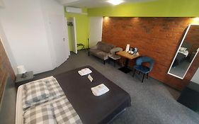 Rj Hotel